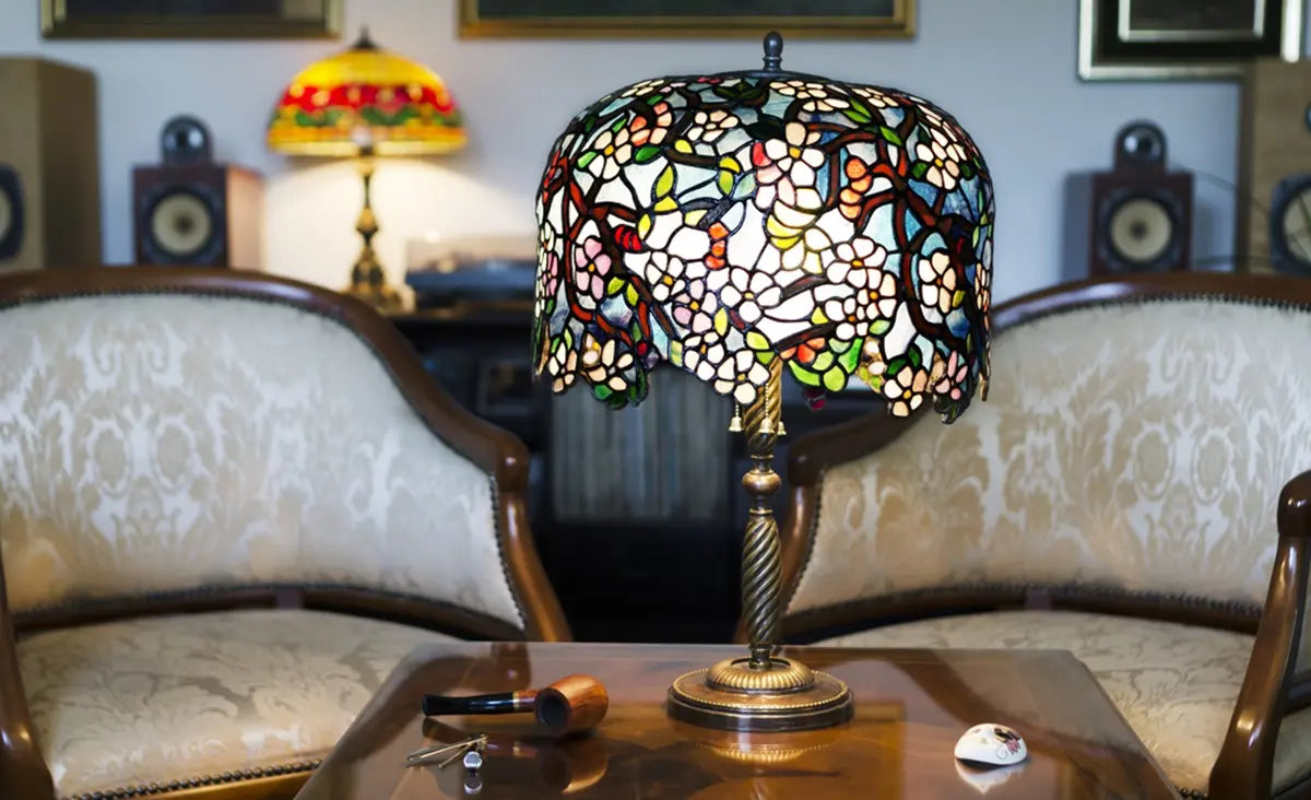 Tiffany Lamp Value: How to Determine Worth & Authenticity