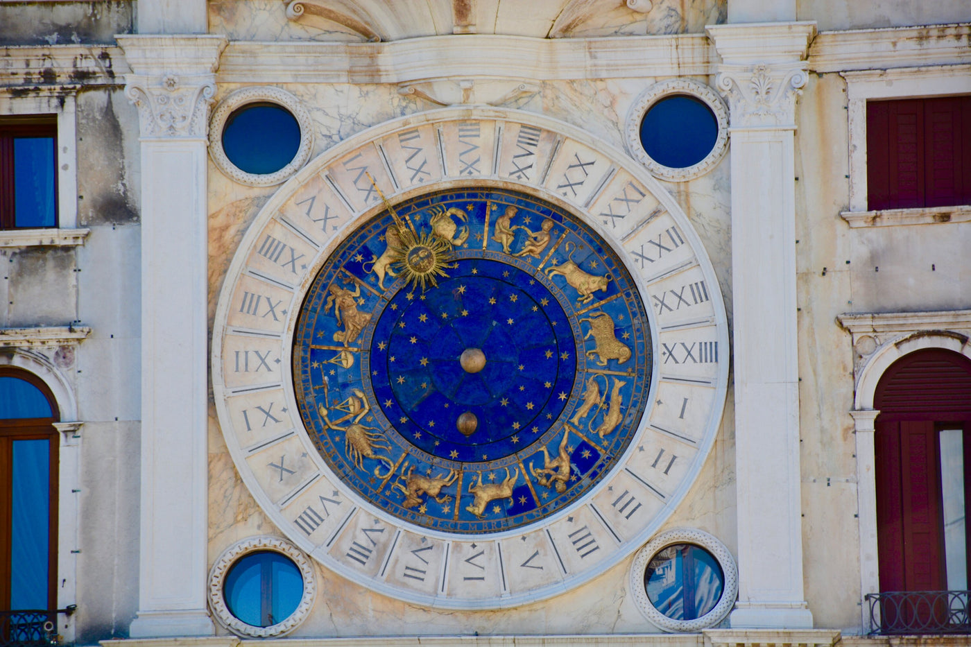 Ways to design your interior on your zodiac signs