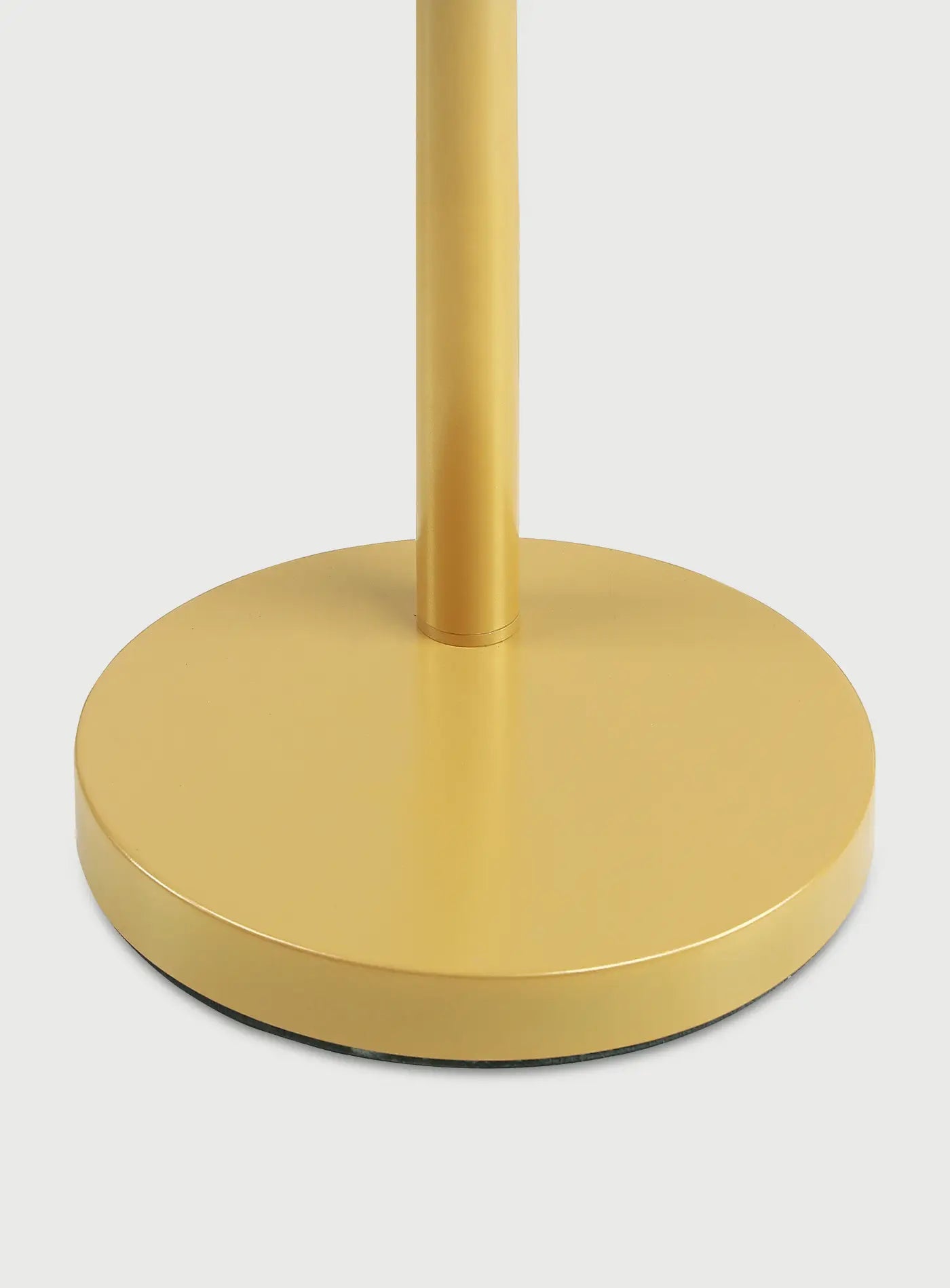 #Color_Gold